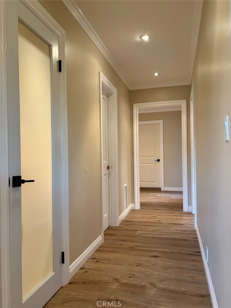 645 W Foothill Blvd Property Photo 23