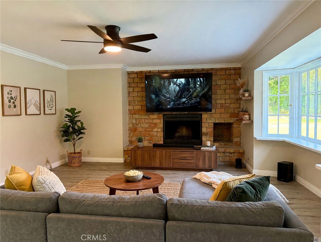 645 W Foothill Blvd Property Photo 29