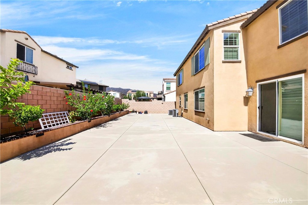 4974 Deer Grass Drive Property Photo 3