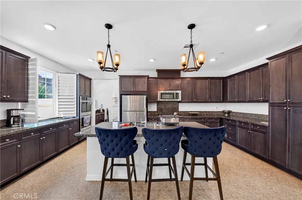 4974 Deer Grass Drive Property Photo 6