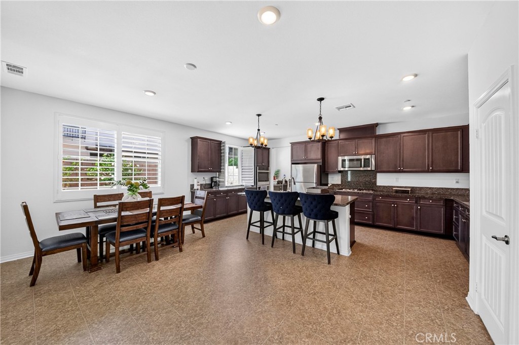 4974 Deer Grass Drive Property Photo 9