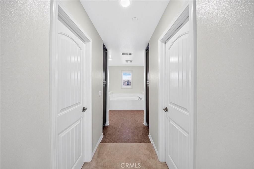 4974 Deer Grass Drive Property Photo 28