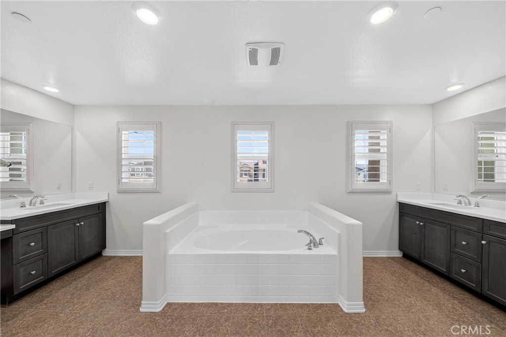 4974 Deer Grass Drive Property Photo 29
