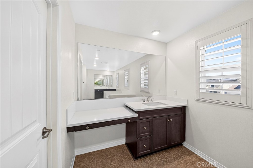 4974 Deer Grass Drive Property Photo 33
