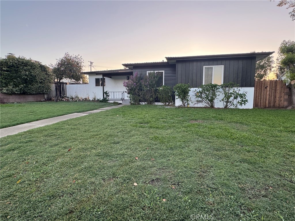 354 Van Ness Property Photo 17