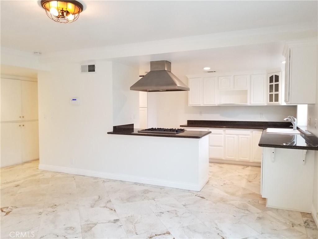 2863 Serang Place Property Photo 6