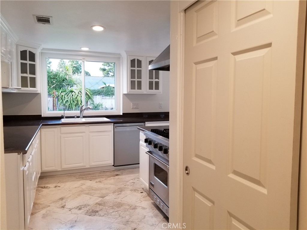 2863 Serang Place Property Photo 8