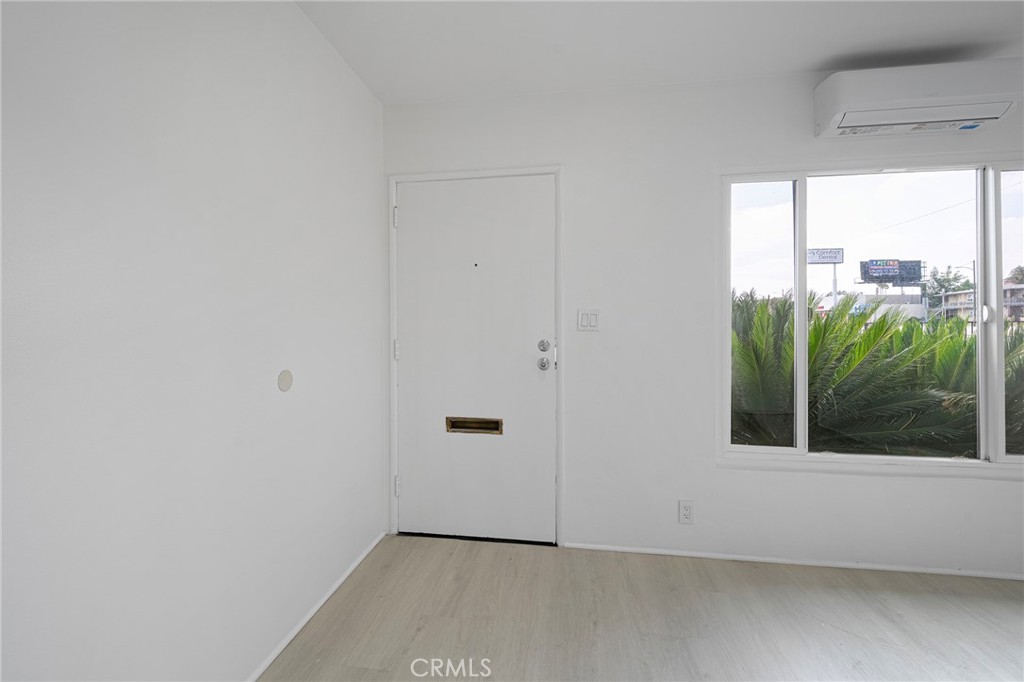 7282 Jackson Place Property Photo 3