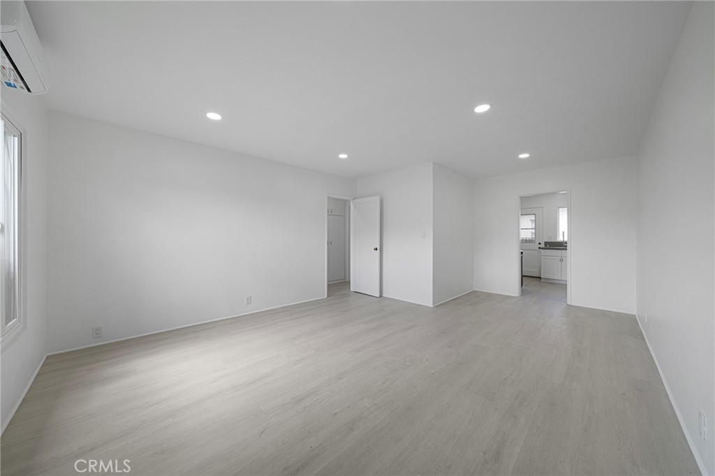 7282 Jackson Place Property Photo 4