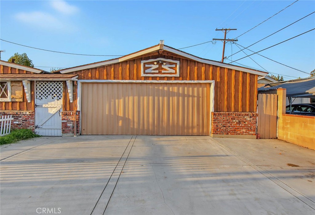 9147 Olive Street Property Photo 5