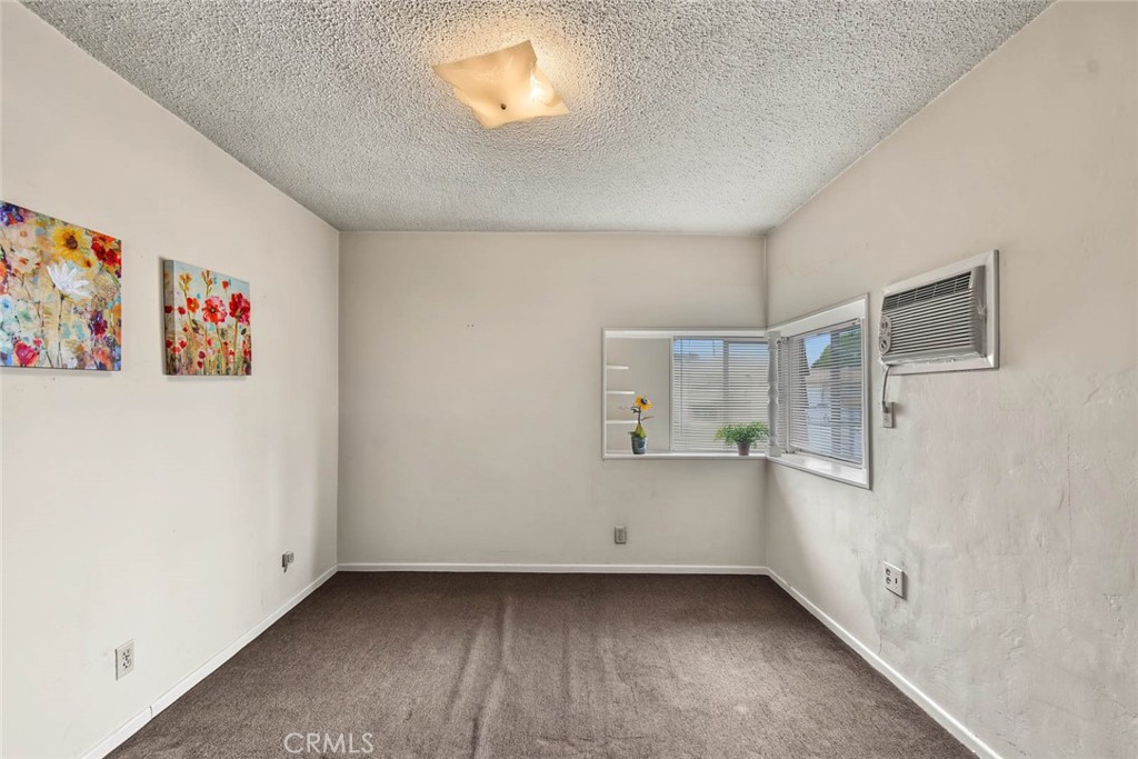 9147 Olive Street Property Photo 28