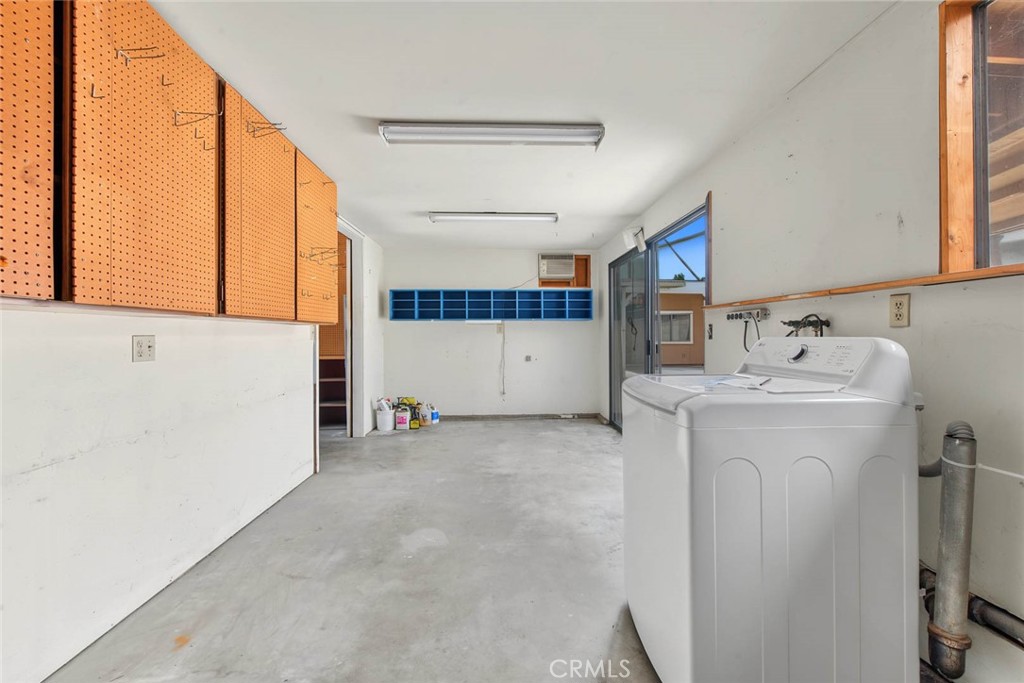 9147 Olive Street Property Photo 42