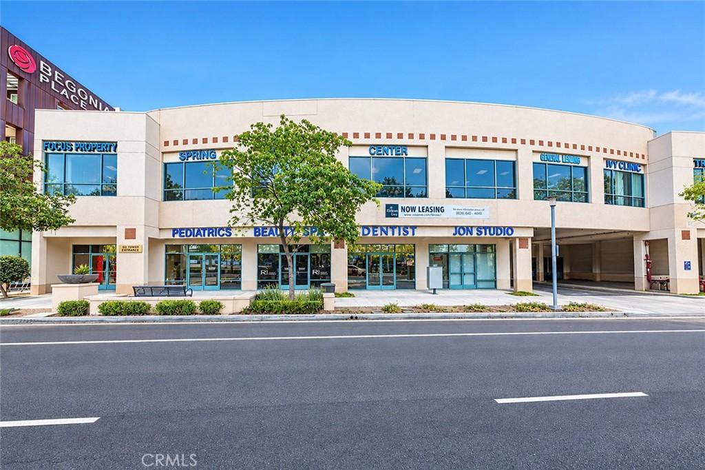 5546 N Rosemead Blvd #208 Property Photo 1