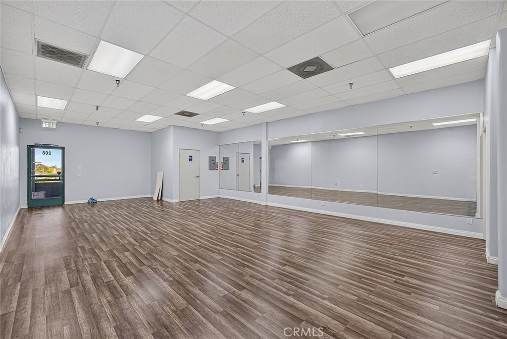 5546 N Rosemead Blvd #208 Property Photo 4