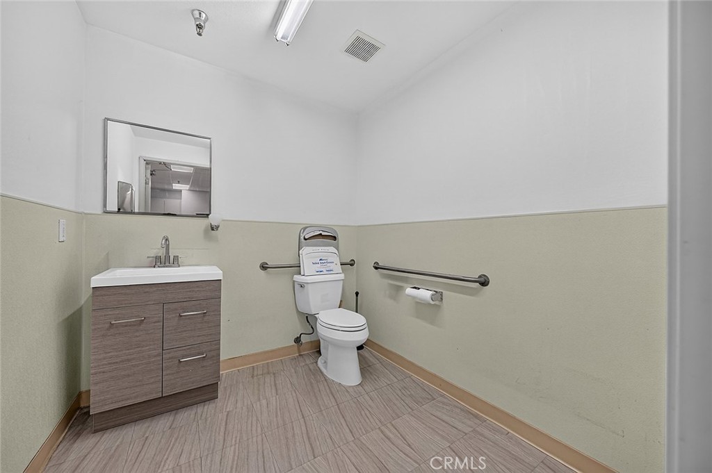 5546 N Rosemead Blvd #208 Property Photo 7