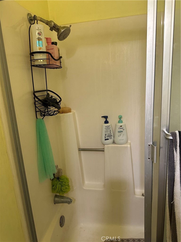 1806 N Vineyard Property Photo 9