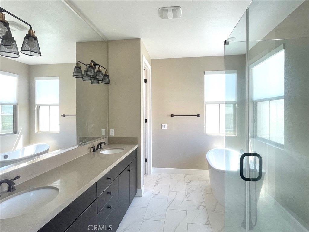 4013 N Highland Court Property Photo 12