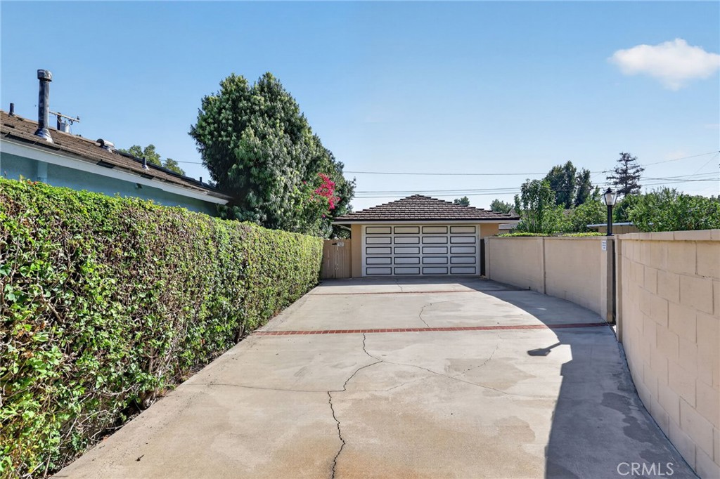 1154 La Rosa Property Photo 55