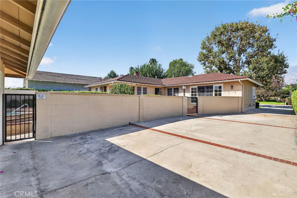 1154 La Rosa Property Photo 56