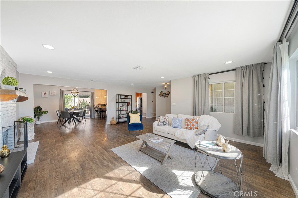 20179 Barnard Avenue Property Photo 5