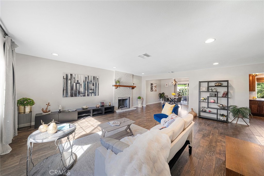 20179 Barnard Avenue Property Photo 6