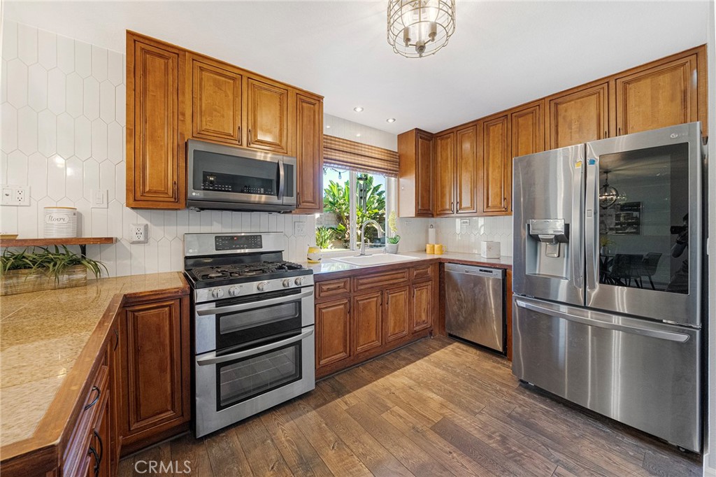 20179 Barnard Avenue Property Photo 9