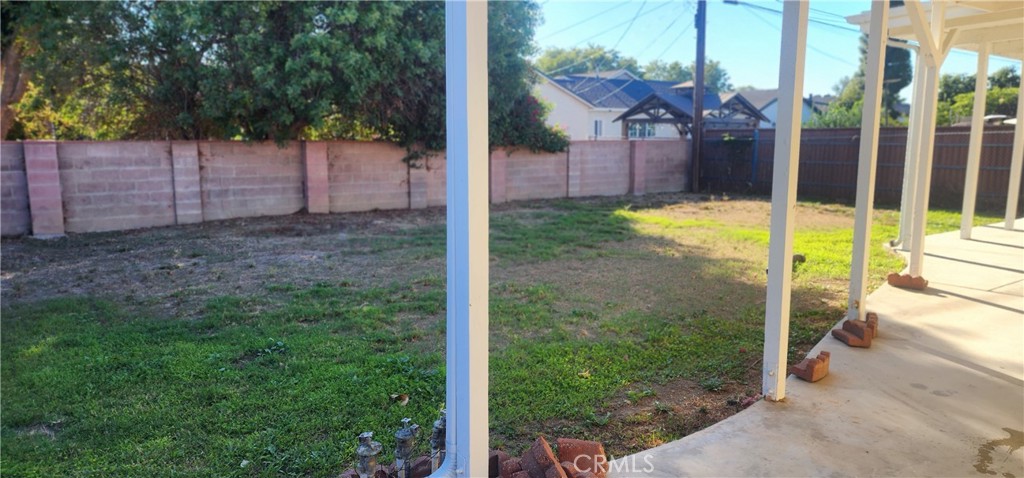 10436 Columbus Avenue Property Photo 20
