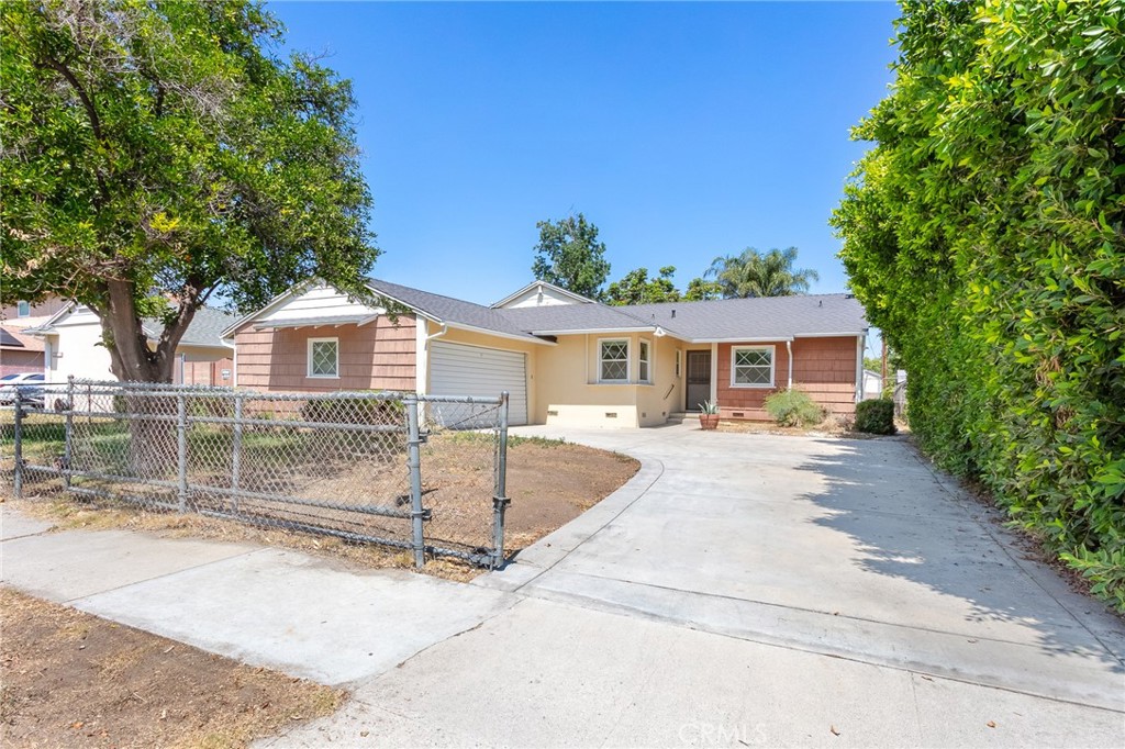10436 Columbus Avenue Property Photo 41