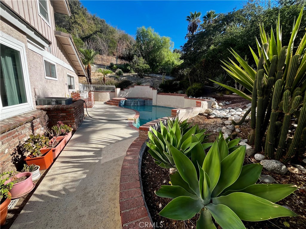2031 Gardi Property Photo 22