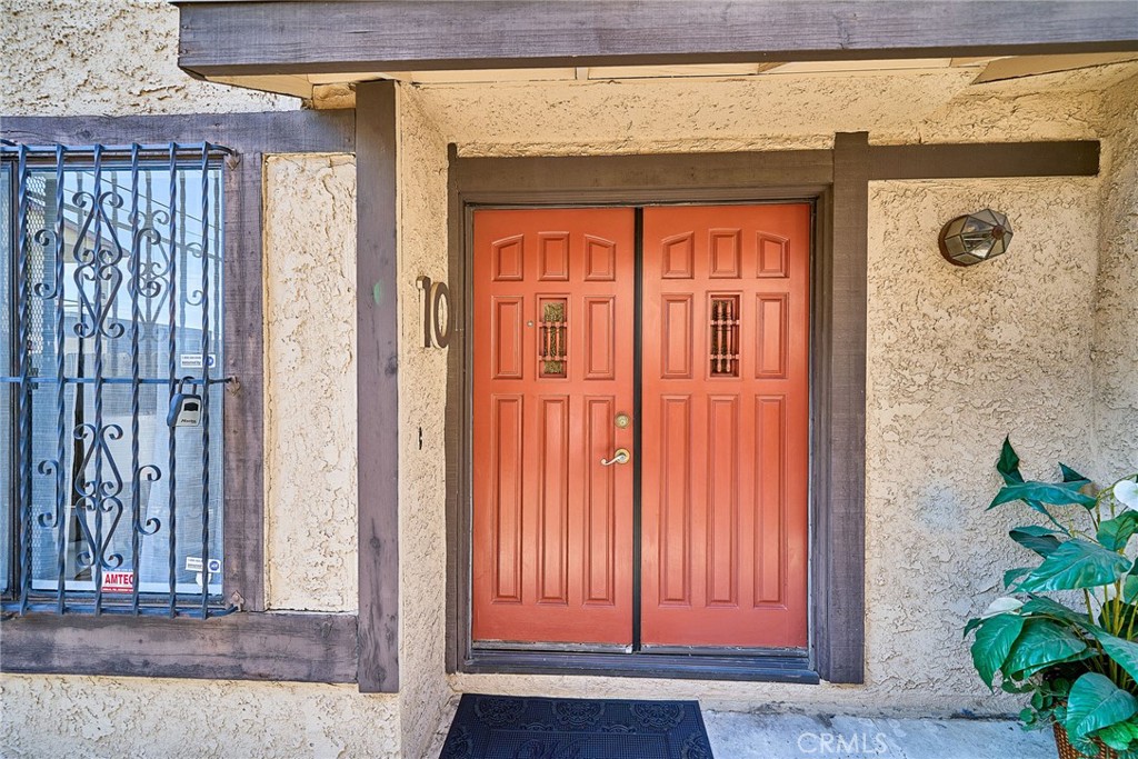 1417 S Marguerita Property Photo 2