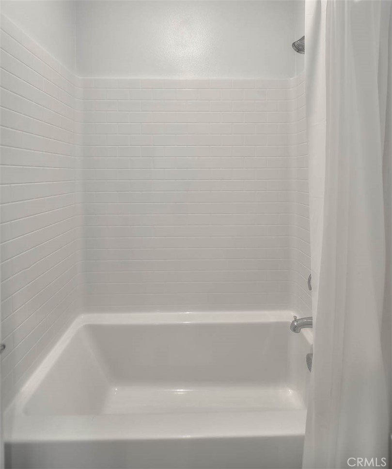 2750 W 182nd 120 Property Photo 36