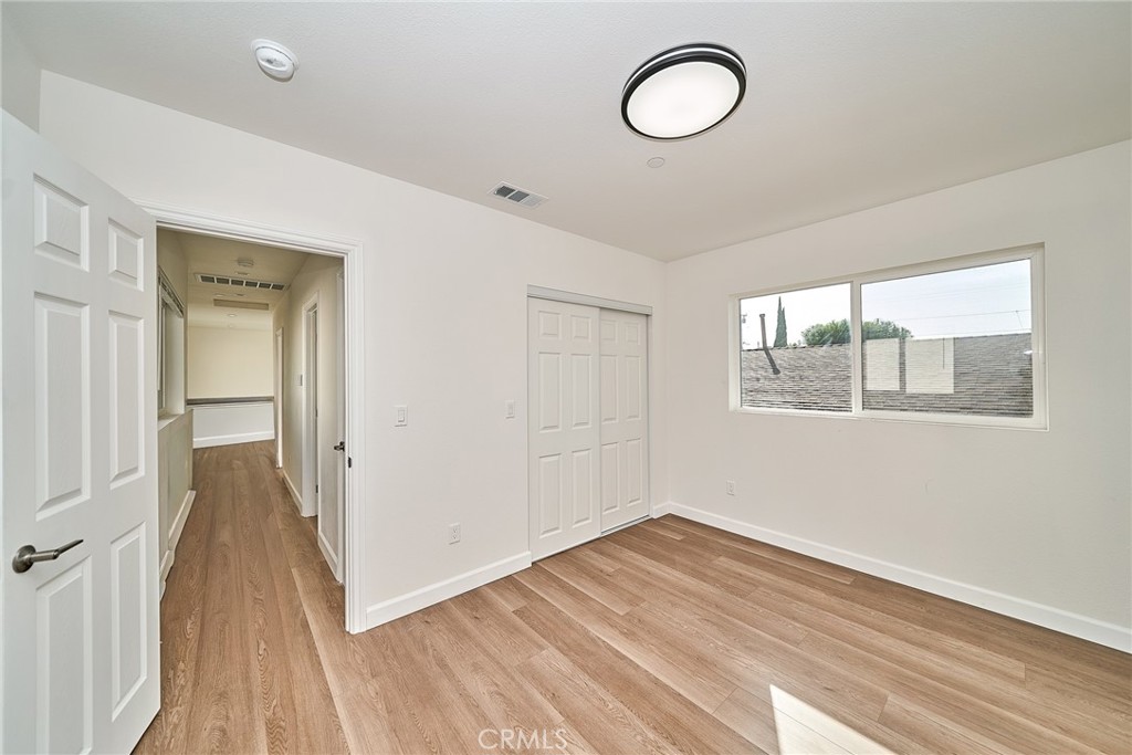 3259 Evelyn Property Photo 15