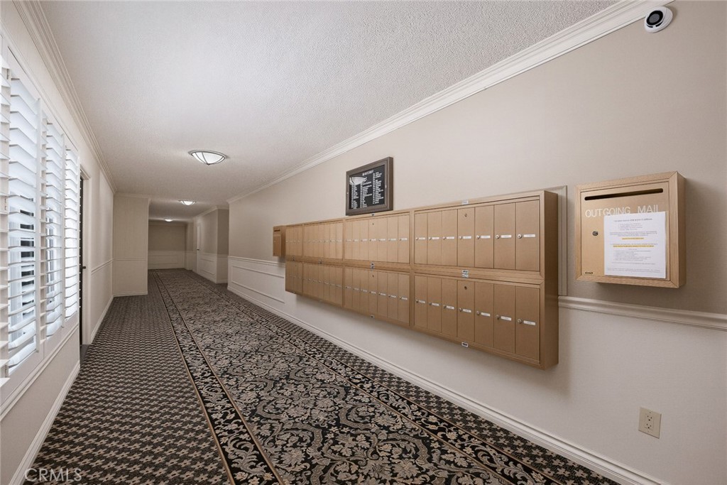 420 S Madison Avenue 301 Property Photo 6