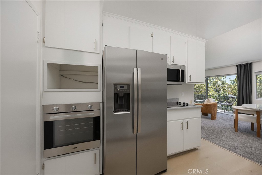 420 S Madison Avenue 301 Property Photo 17