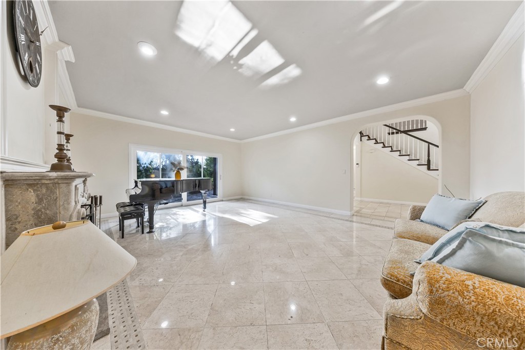 2127 Canyon Road Property Photo 6