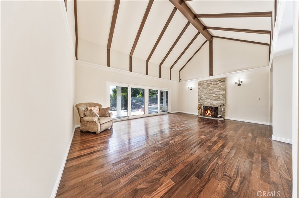 2127 Canyon Road Property Photo 8