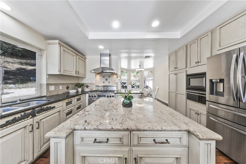 2127 Canyon Road Property Photo 14