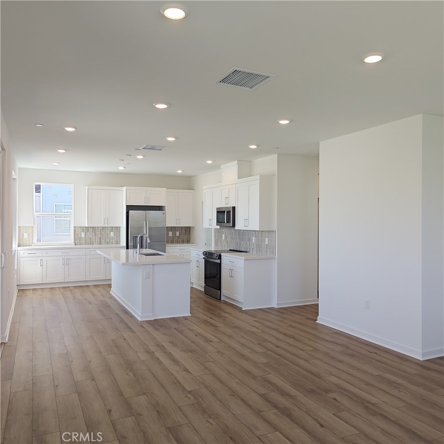 6039 Burren Way Property Photo 10