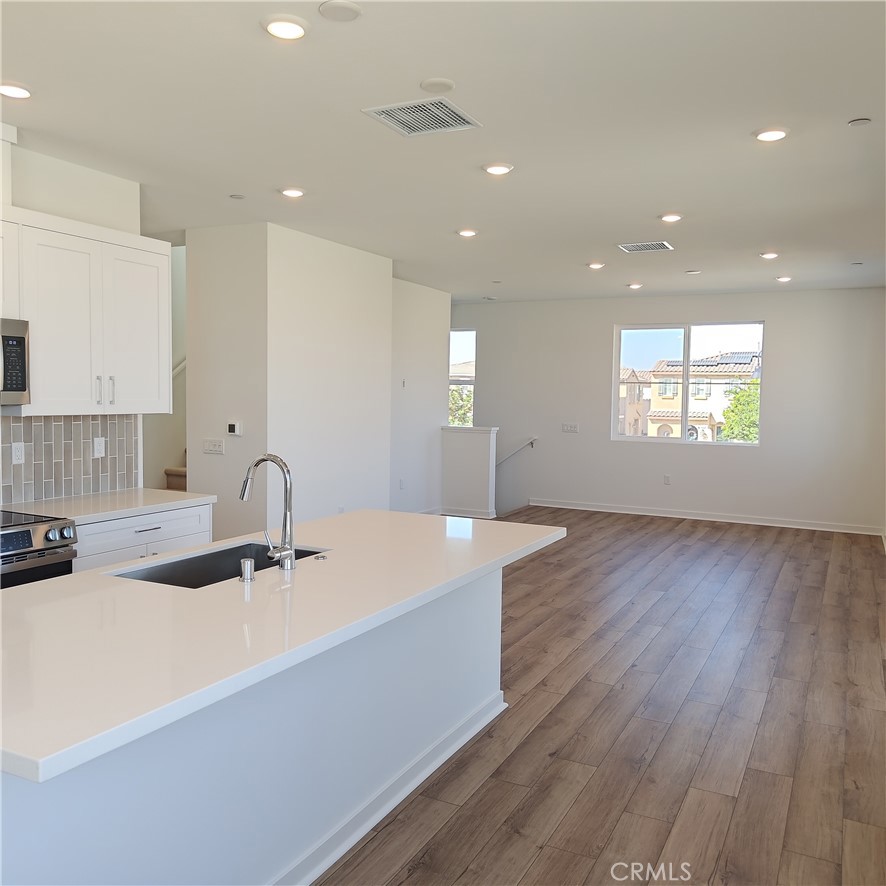 6039 Burren Way Property Photo 11