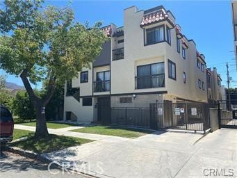 1022 Irving Avenue 3 Property Photo 1