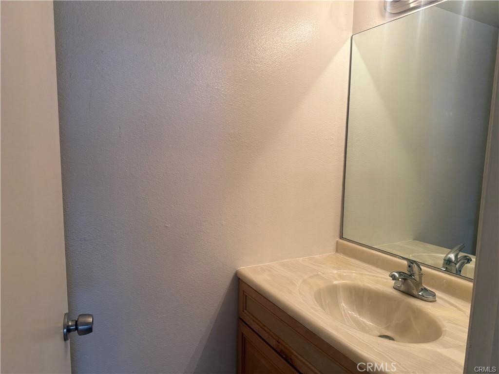 1022 Irving Avenue 3 Property Photo 8