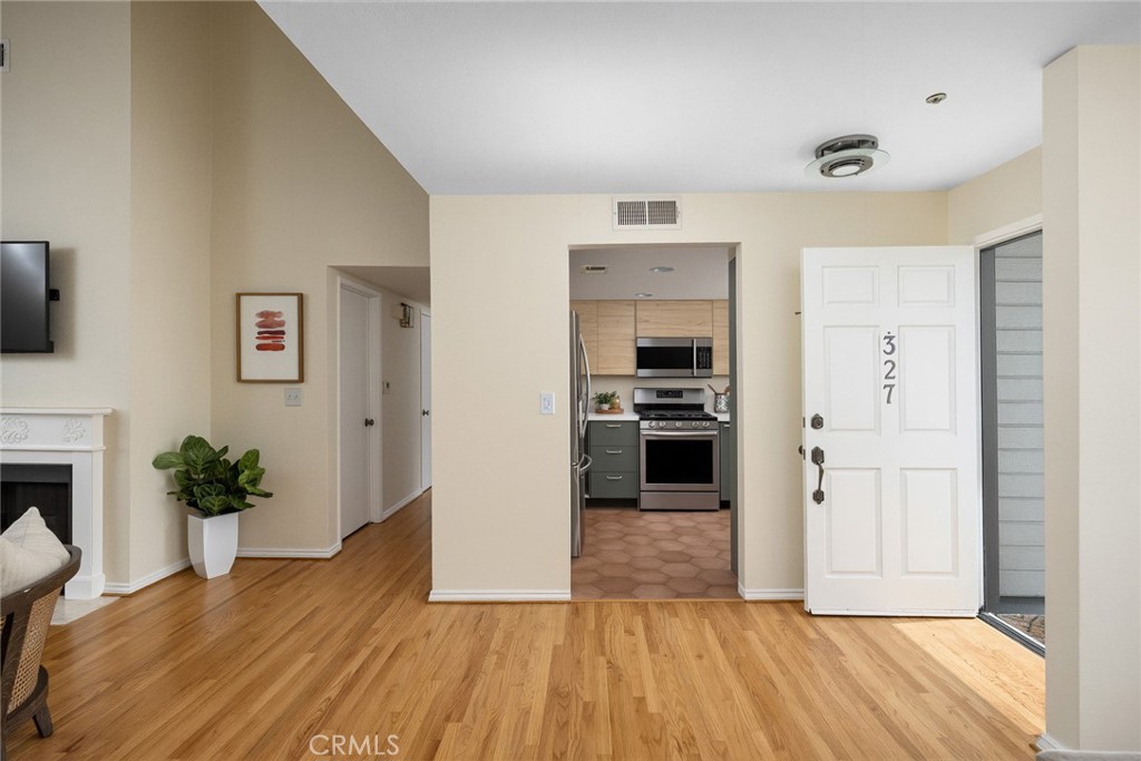 961 E California Boulevard 327 Property Photo 9