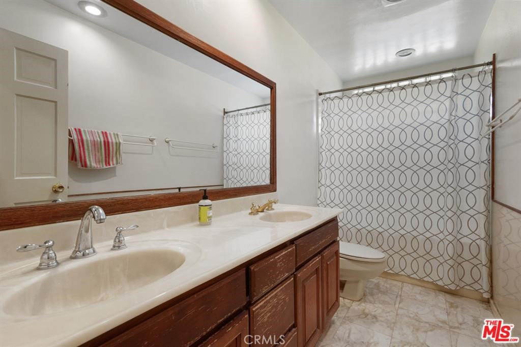 9504 E Naomi A&c Property Photo 6