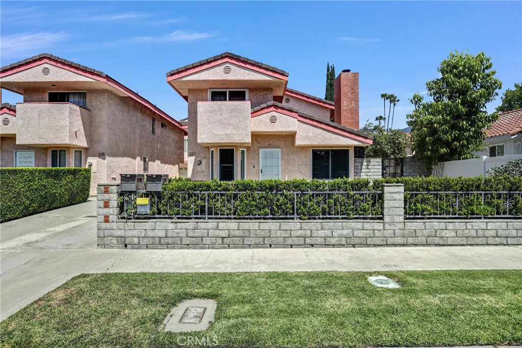 227 California A Property Photo 2
