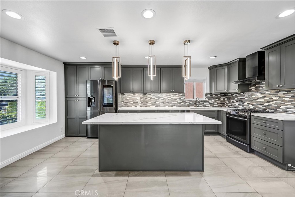 227 California A Property Photo 4