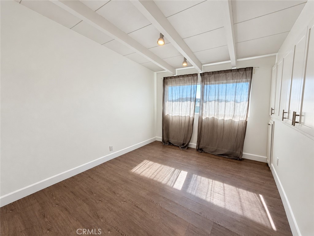 2029 Barnett Property Photo 14