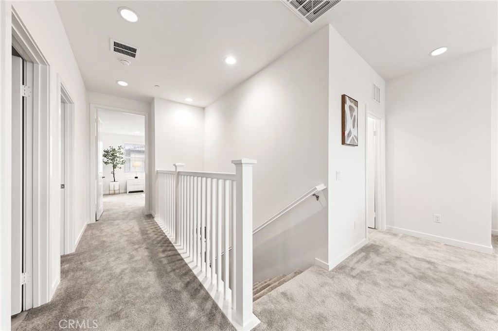 2972 E Calgary Property Photo 25