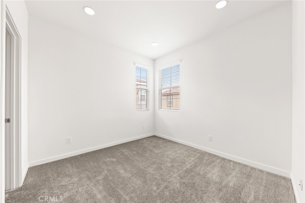 2972 E Calgary Property Photo 42