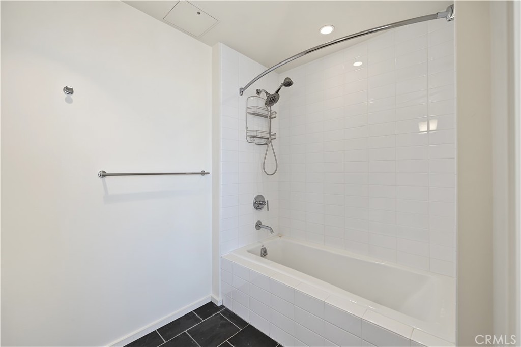 1155 S S Grand Avenue 1601 Property Photo 21