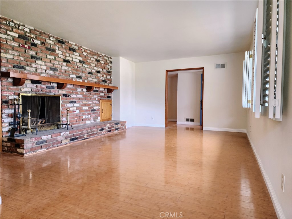 719 S Aldenville Avenue Property Photo 12
